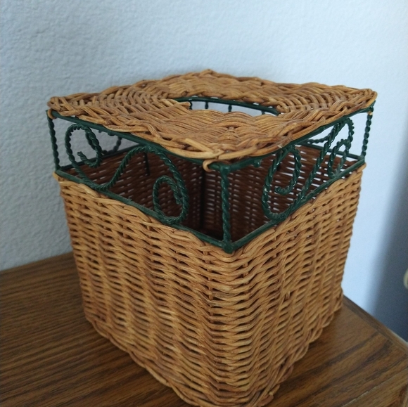 Wicker & Wire Tray and Tissue Box Set - Picture 9 of 9